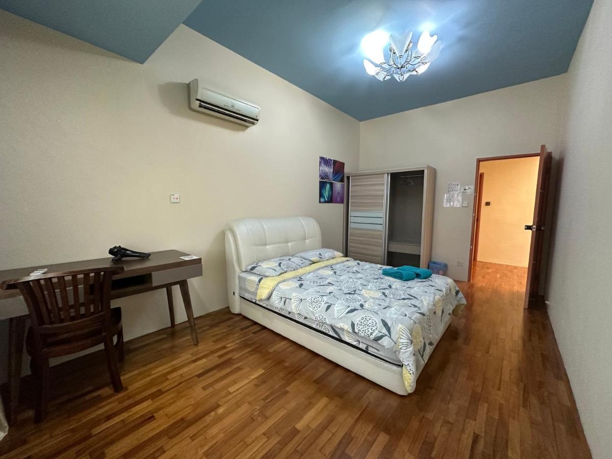 Seladah Stay Kuching Extérieur photo