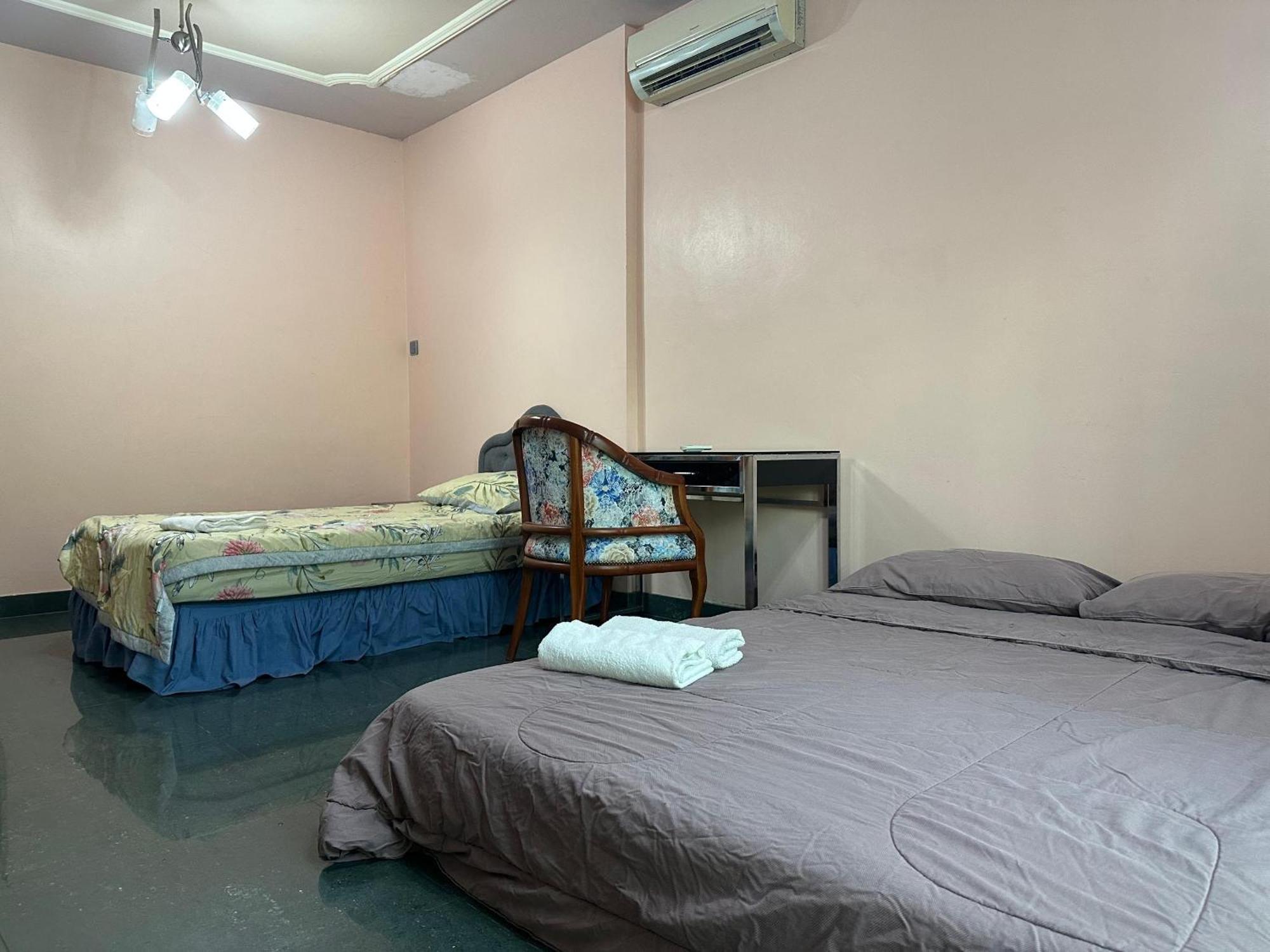 Seladah Stay Kuching Extérieur photo